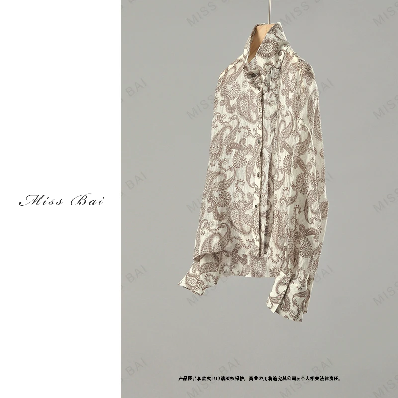 YIWEN-【相见欢】时尚款腰果花设计上衣SY4188