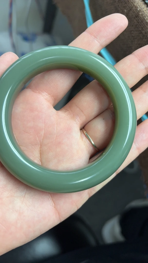 和田玉碧玉鸭蛋青手镯