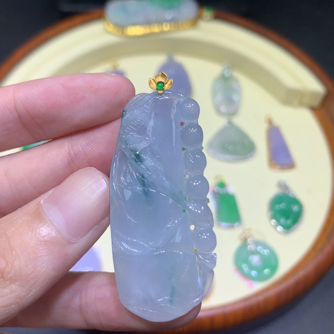 翡翠吊坠(不含链)18K金镶嵌