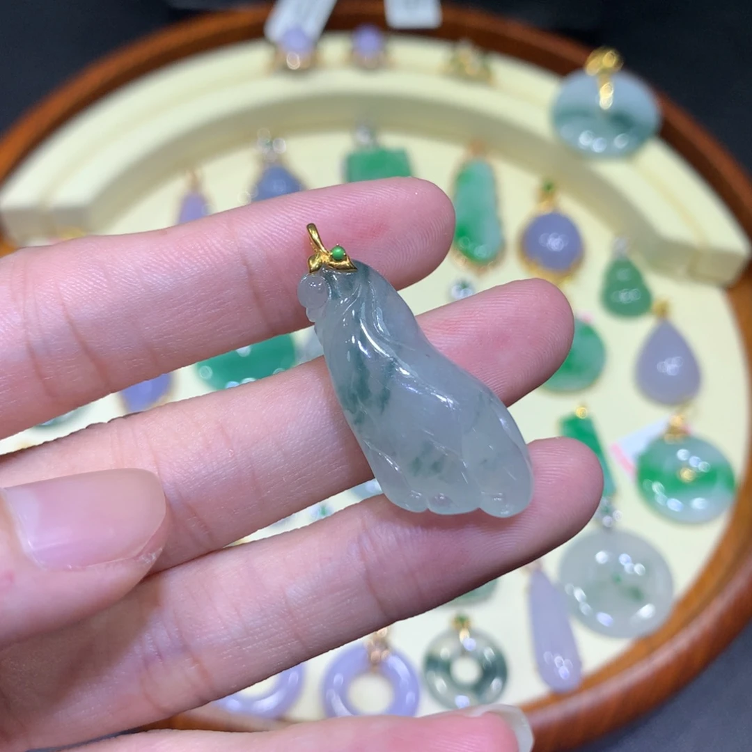翡翠吊坠(不含链)18K金镶嵌