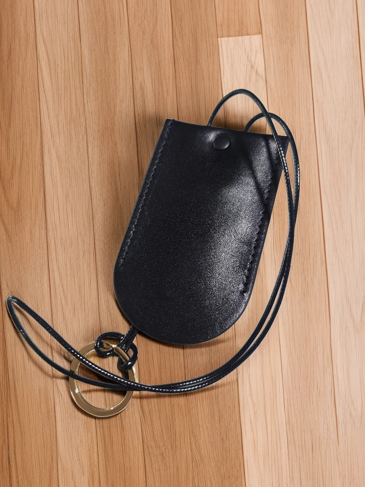 極简造型神器简约百搭抽拉式头层皮吊牌挂脖钥匙包挂件包时髦好物