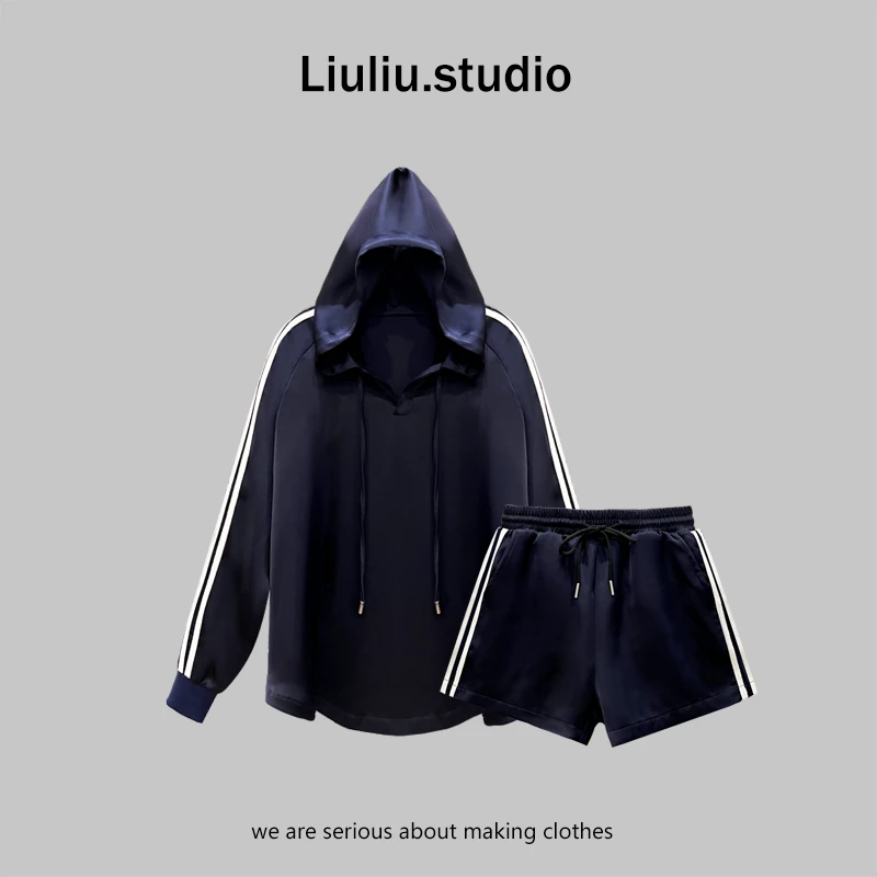 LiuLiu定制【纵享丝滑】设计感连帽防晒上衣+运动短裤套装两件套