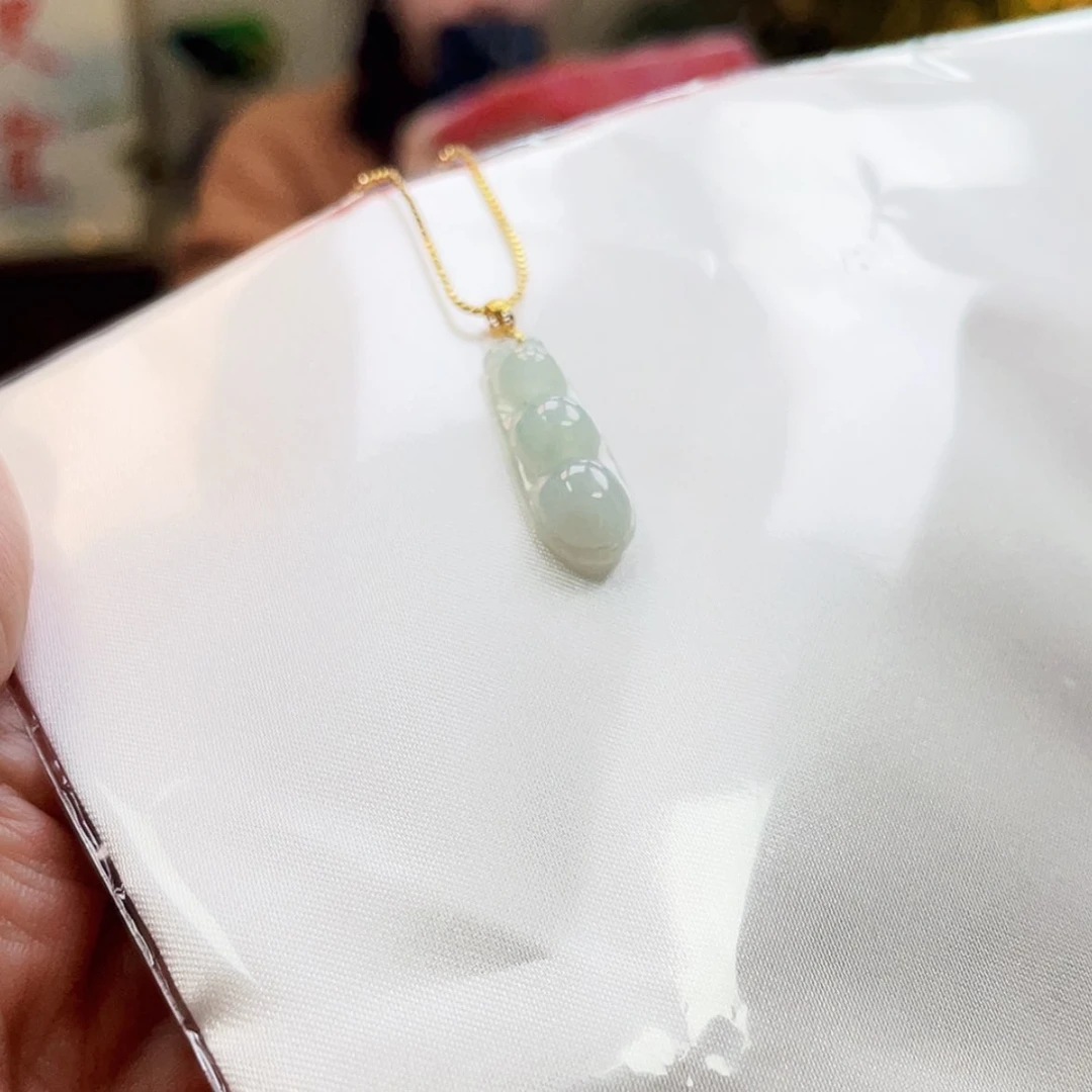 【闪购商品】翡翠吊坠(赠链)18K金镶嵌