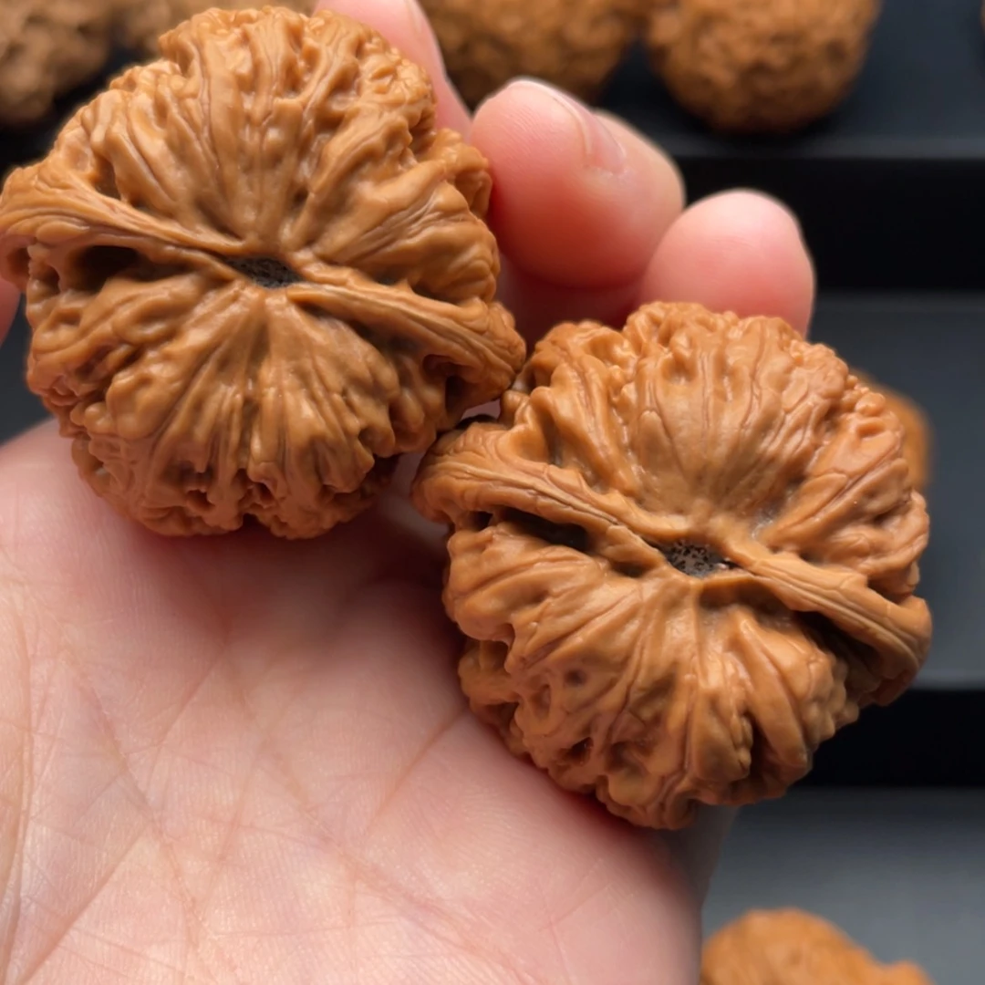 【闪购商品】桃核吊坠農***