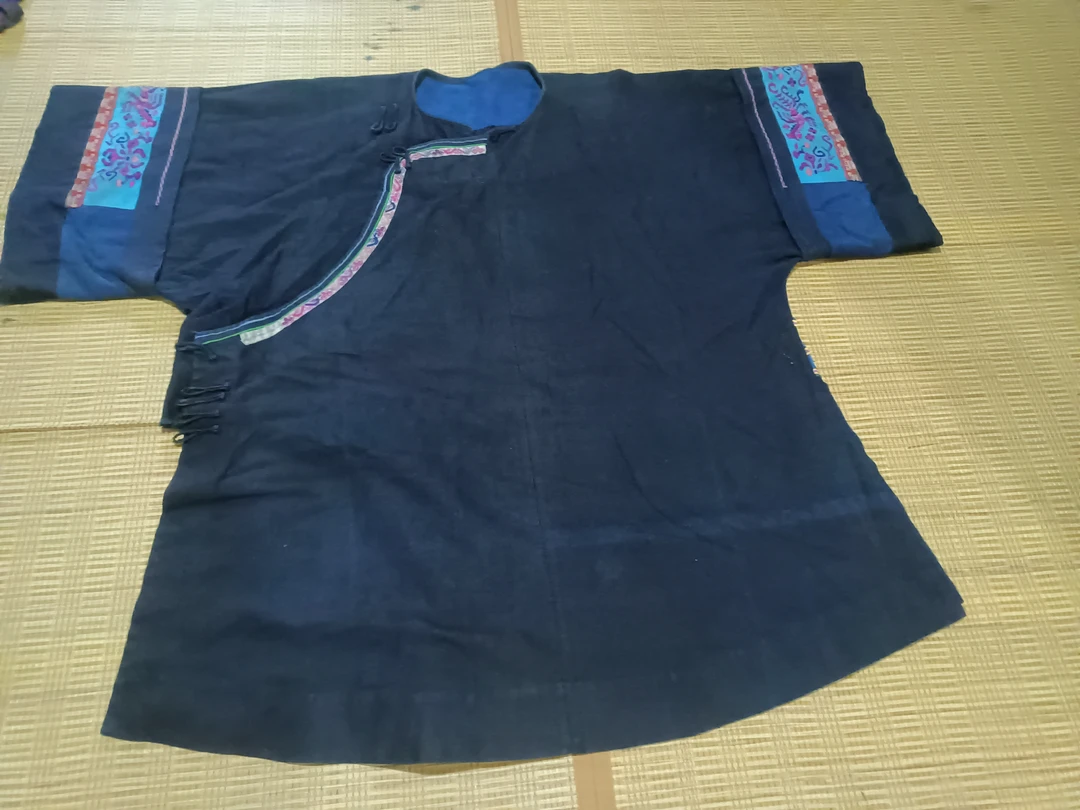 黑苗 老 女士上衣