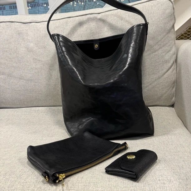 广州包黛高端定制系列原创设计女包腋下单肩