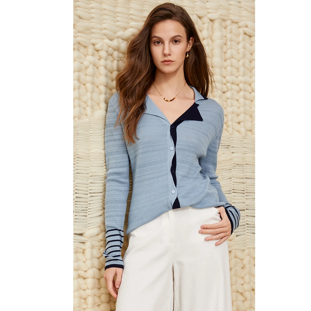 V领条纹女式针织衫高级感2024秋款时尚百搭