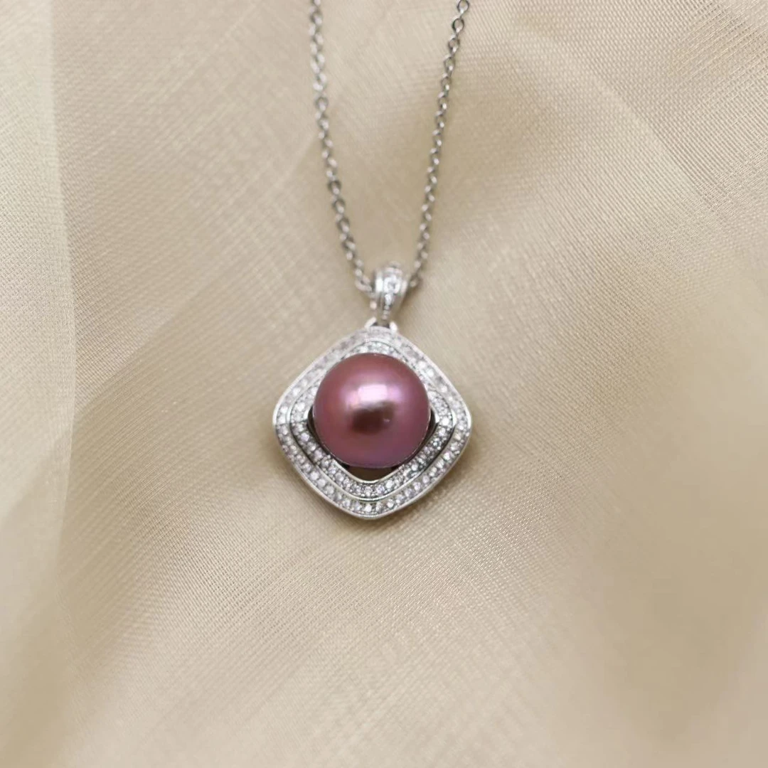 29菱形紫色珍珠吊坠