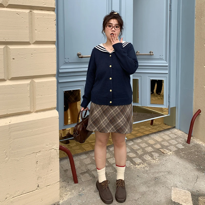 YUZI/鱼子【双旦礼遇季】2024年冬季新款大码显瘦学院 海军领针织衫