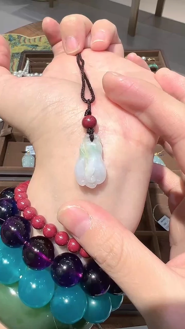 【闪购商品】翡翠吊坠(不含链)未镶嵌翡翠挂件