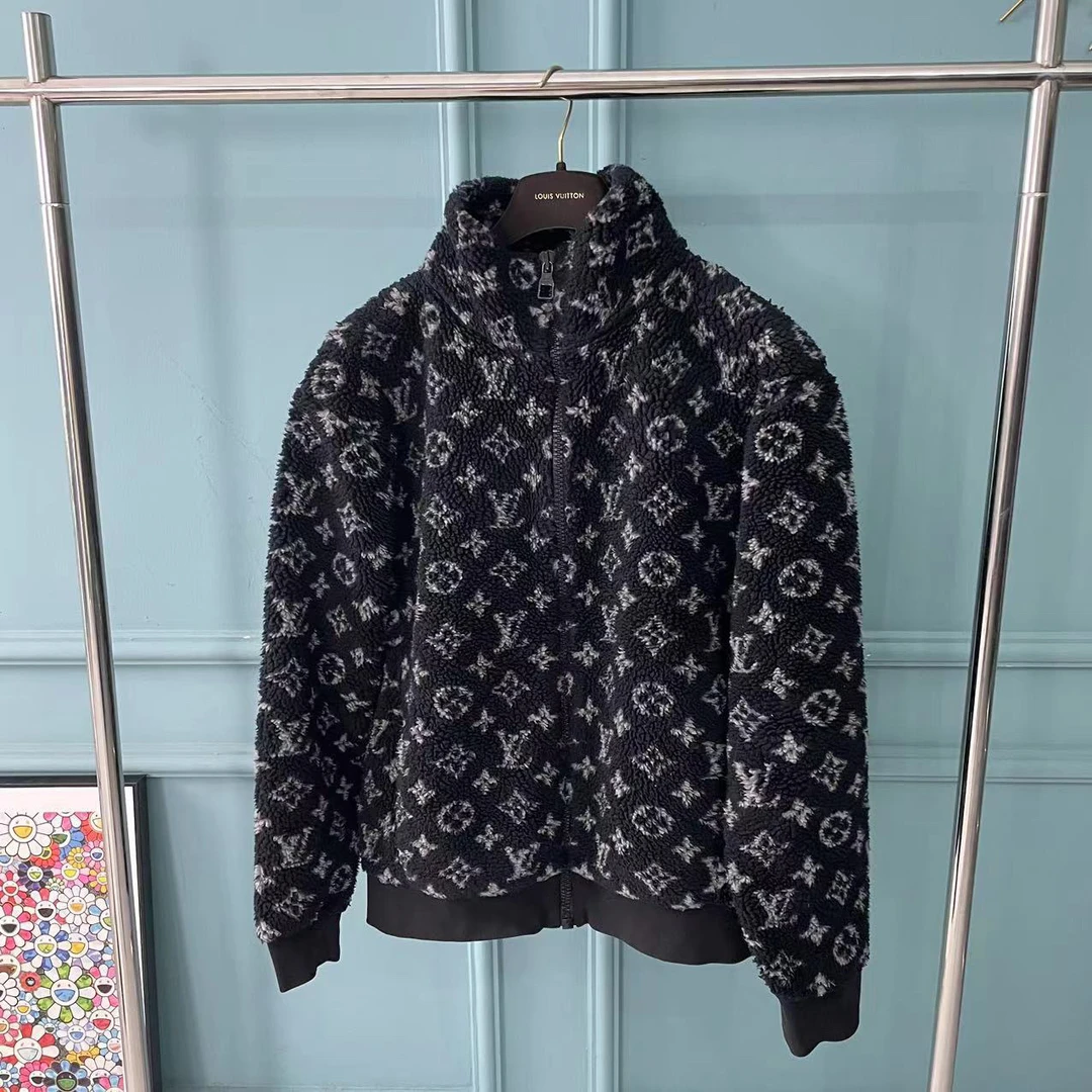 louis vuitton lv泰迪黑色摇粒绒外套 尺码 L成色98新 百搭 保暖
