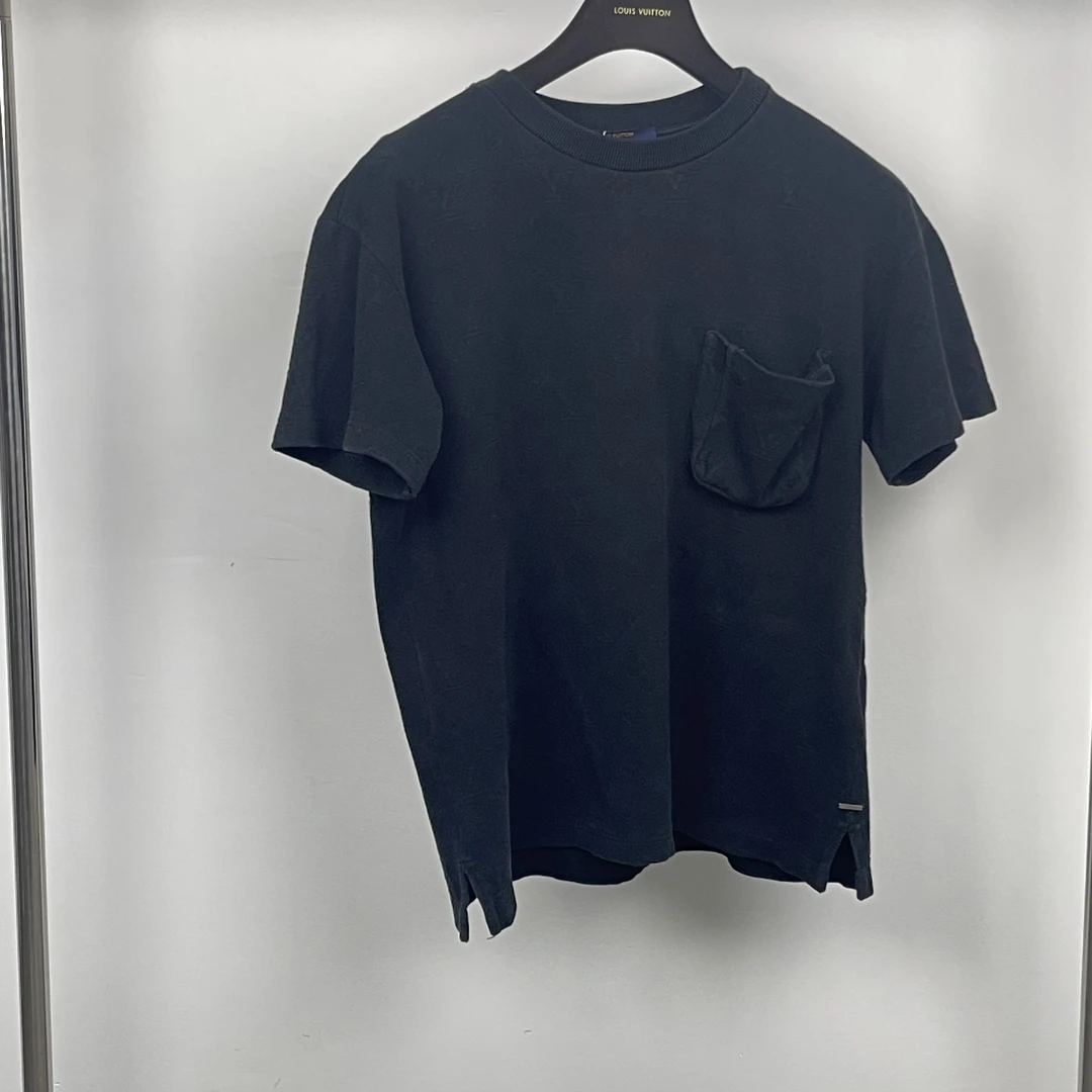 louis vuitton 黑色暗纹短袖 尺码xs 成色99新
