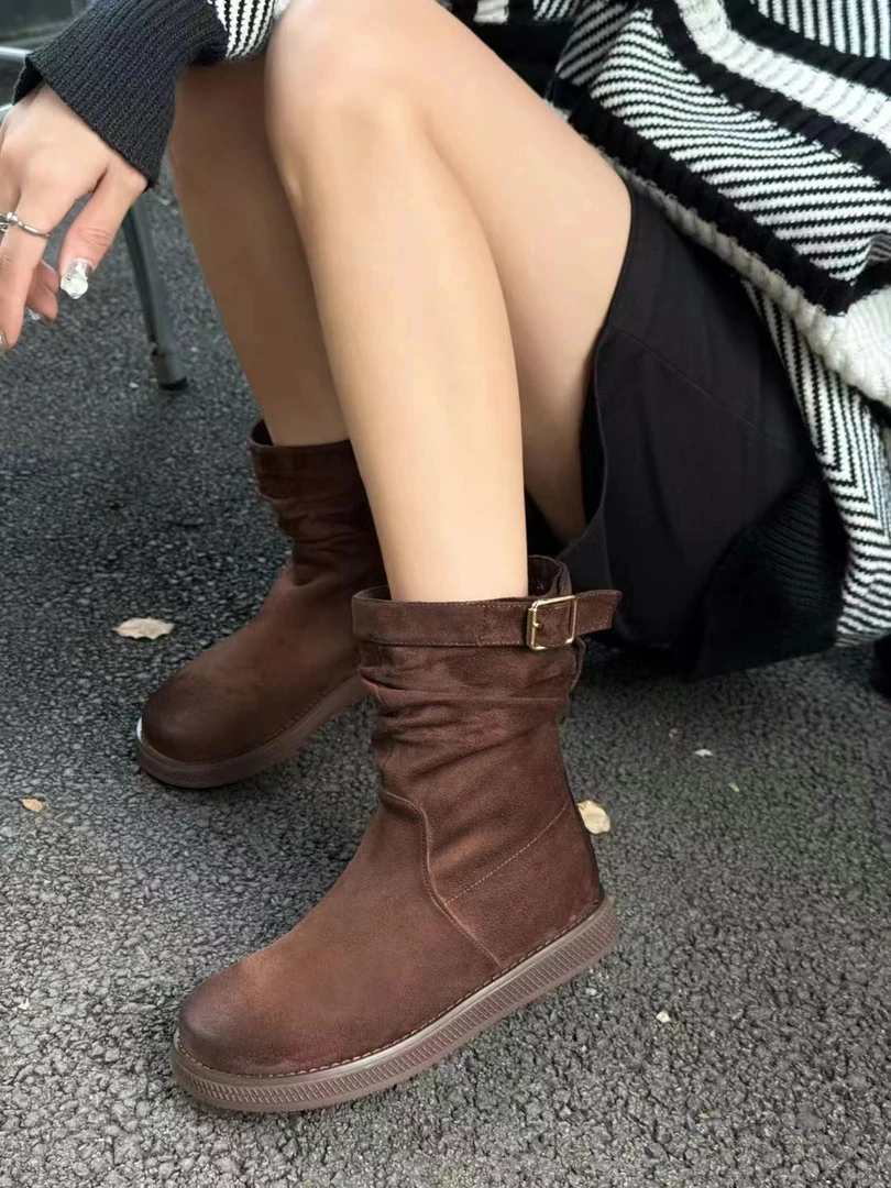 时尚百搭马丁靴，真皮平底高帮秋冬