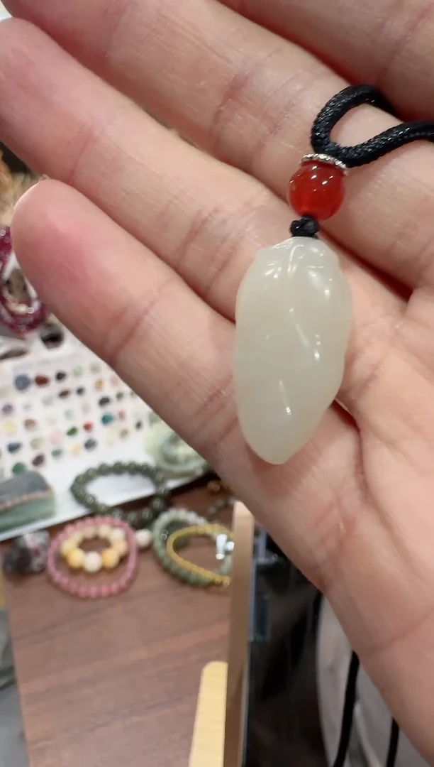 【闪购商品】和田玉颈饰未镶嵌小叶子吊坠 多样性发