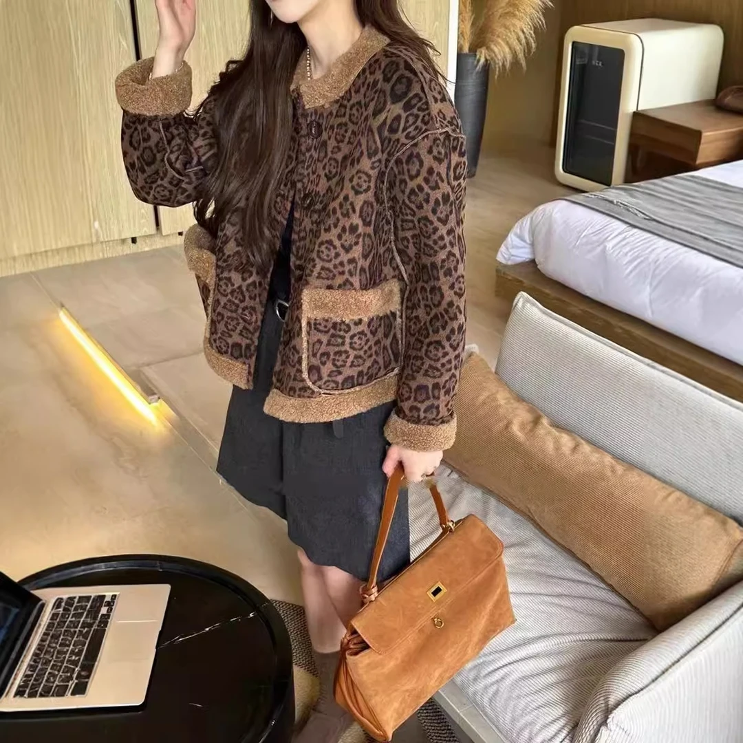 羊羔毛短款外套女小个子韩系时尚休闲显瘦两面穿豹纹外套上衣秋冬