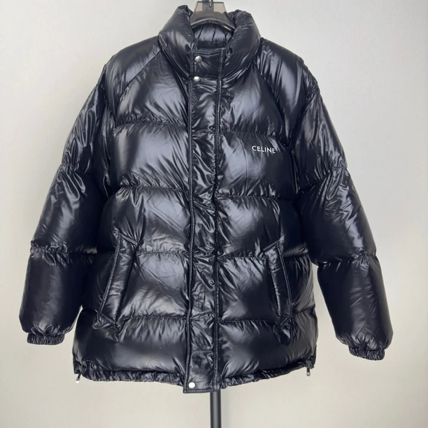 全新未使用 Celine/思琳 爆款背后字母Logo印花立领羽绒服