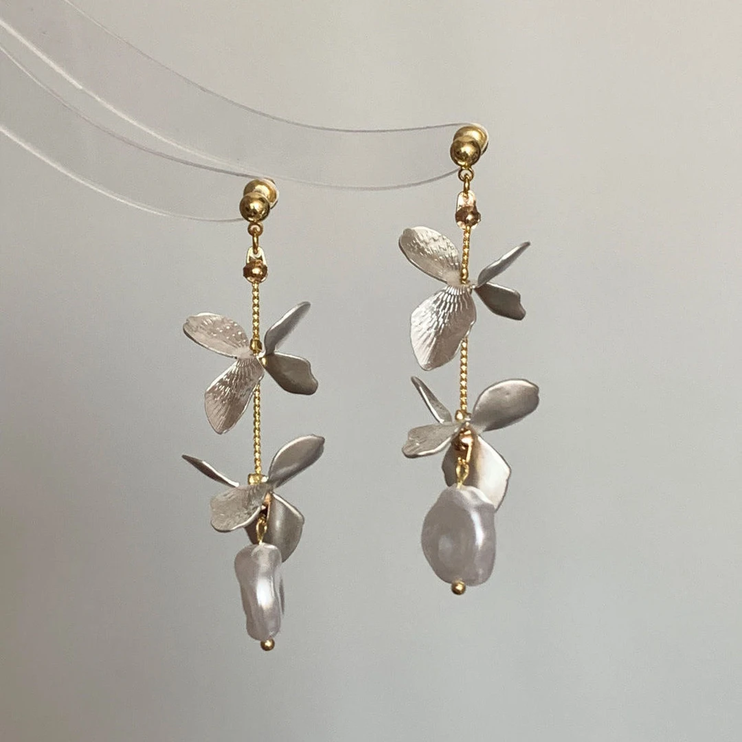 超仙花朵仿珍珠流苏耳环2025新款爆款高级感轻奢耳钉时尚气质耳饰