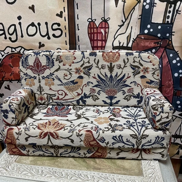 古董娃娃沙发家具微缩场景展示台中古装饰品布艺礼物复古摆件工艺