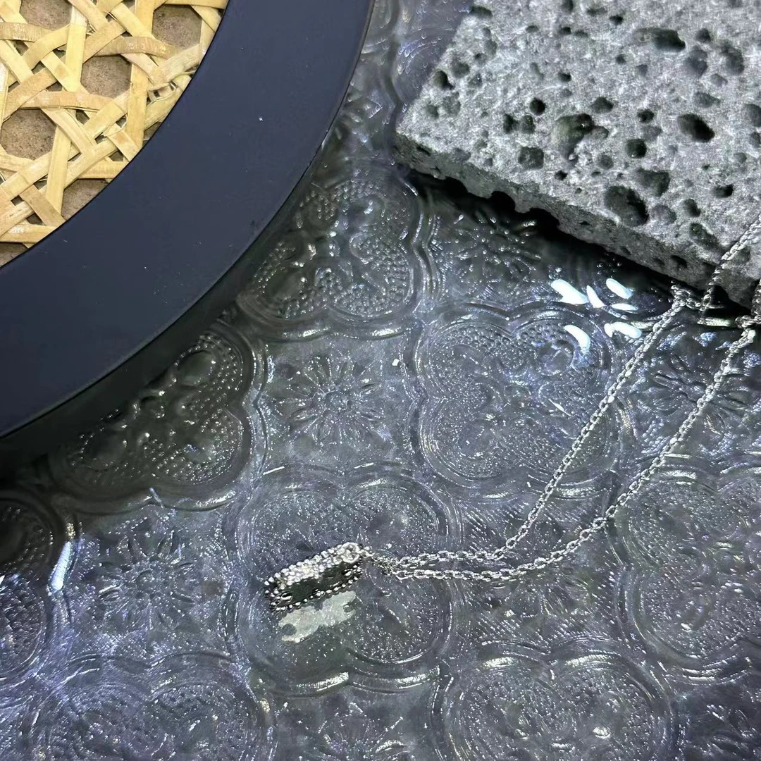 钛钢项链 灰色四叶花时尚项链-66170