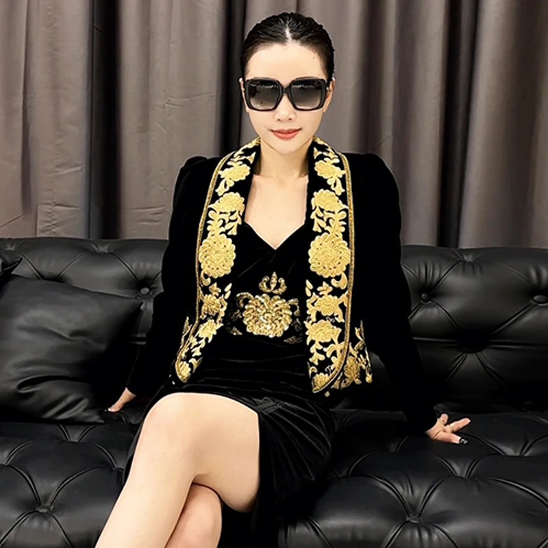 【刘熊熊】东方大小姐万物繁荣重工苏绣璀璨浮雕提花短款牡丹外套