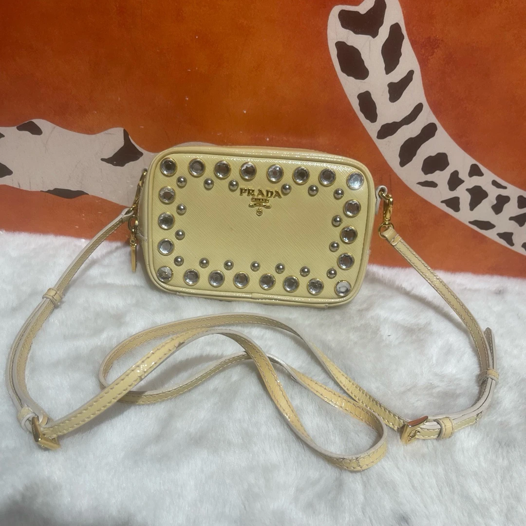 95新 Prada/普拉达 8692 斜挎包