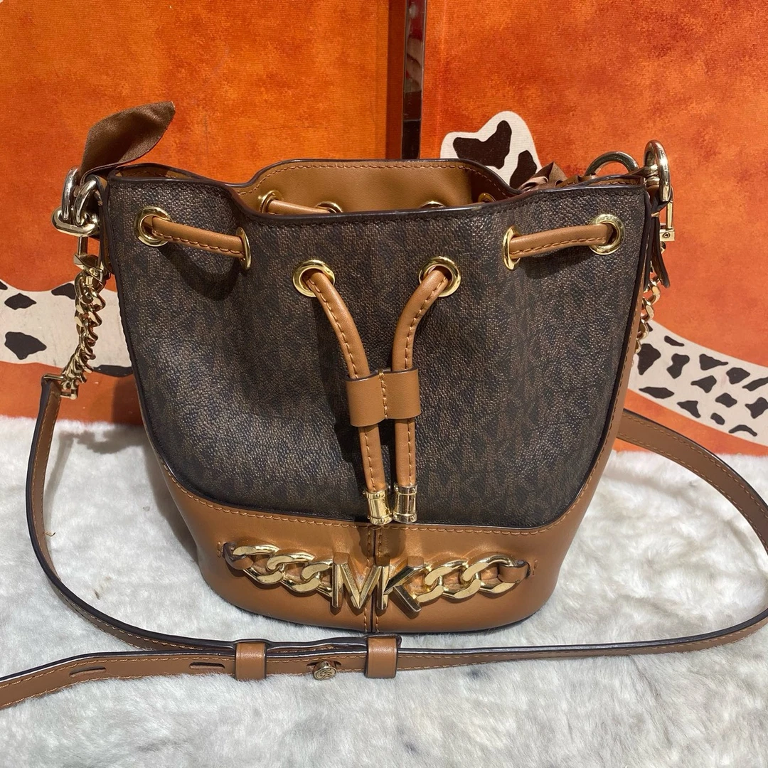 95新 MICHAELKORS/迈克高仕 11458 斜挎包