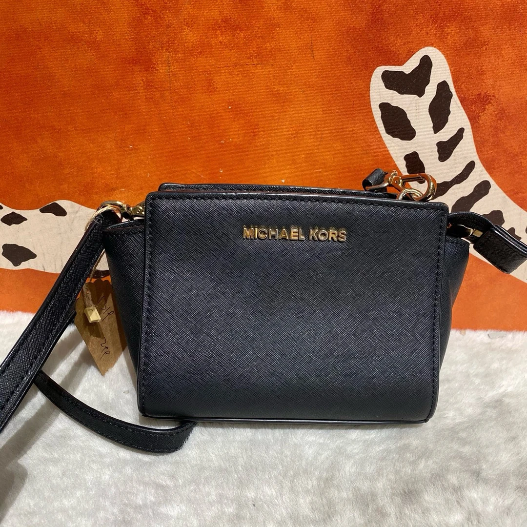 90新 MICHAELKORS/迈克高仕 11319 斜挎包