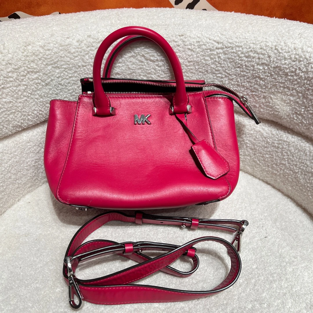 95新 MICHAELKORS/迈克高仕 1826 女士斜挎包