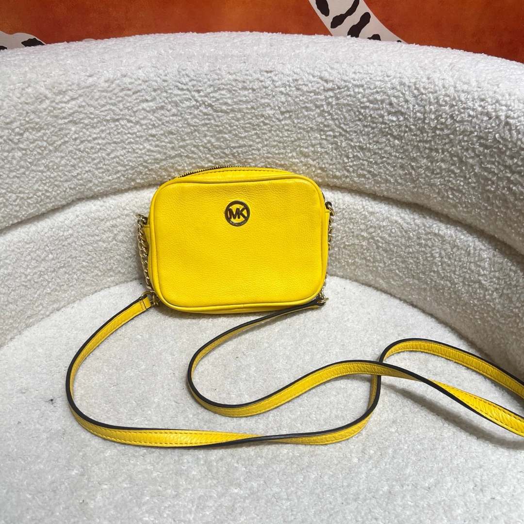 95新 MICHAELKORS/迈克高仕 3755 女士斜挎包