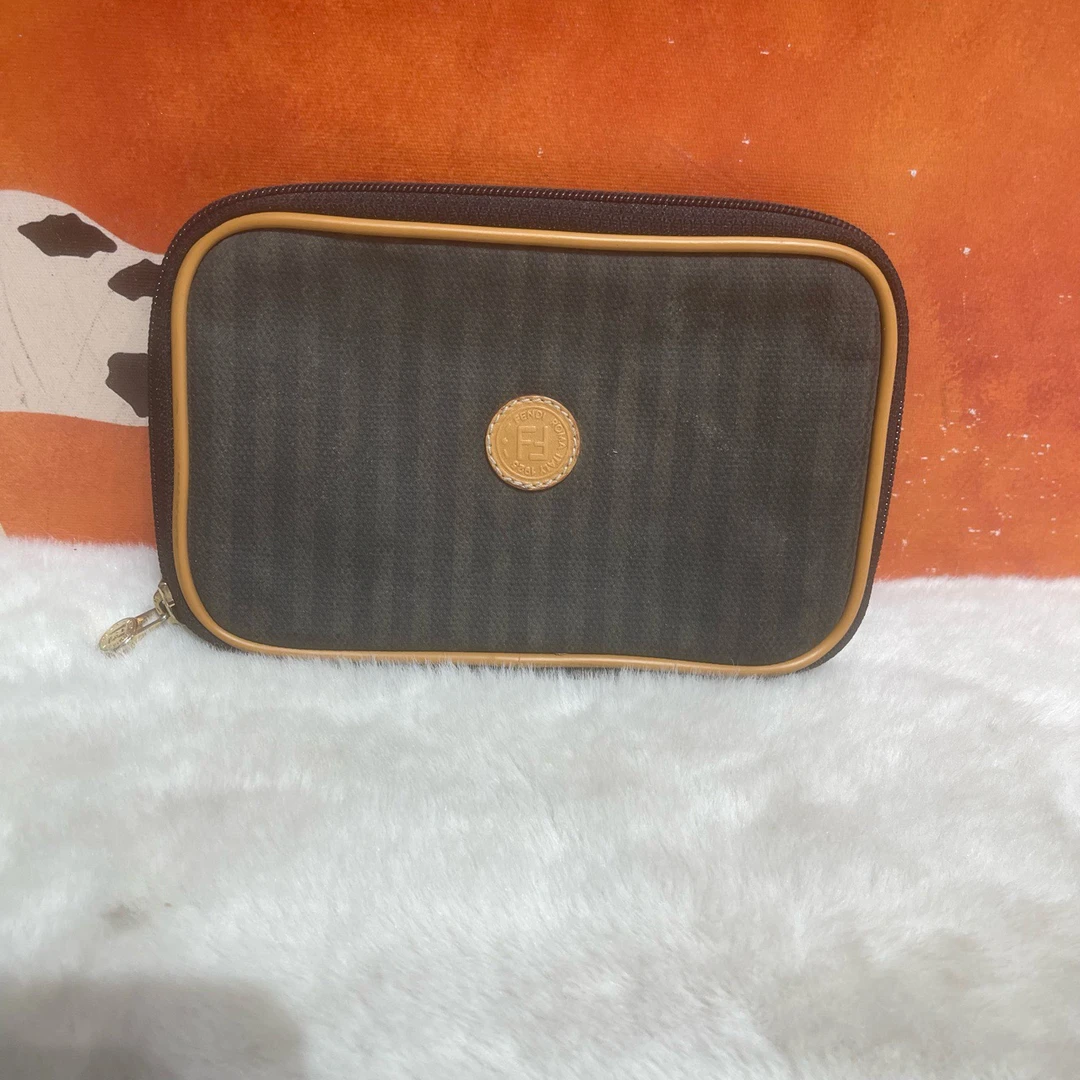 95新 FENDI/芬迪 fendi 8999 手拿包