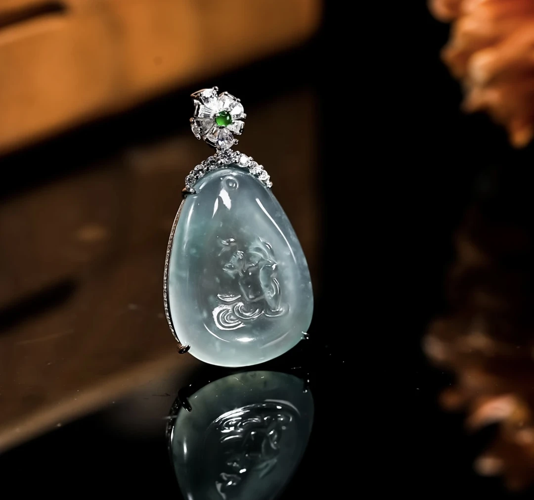 【古古珠宝】天然A货翡翠设计款高冰荷叶吊坠S925银镶YX242