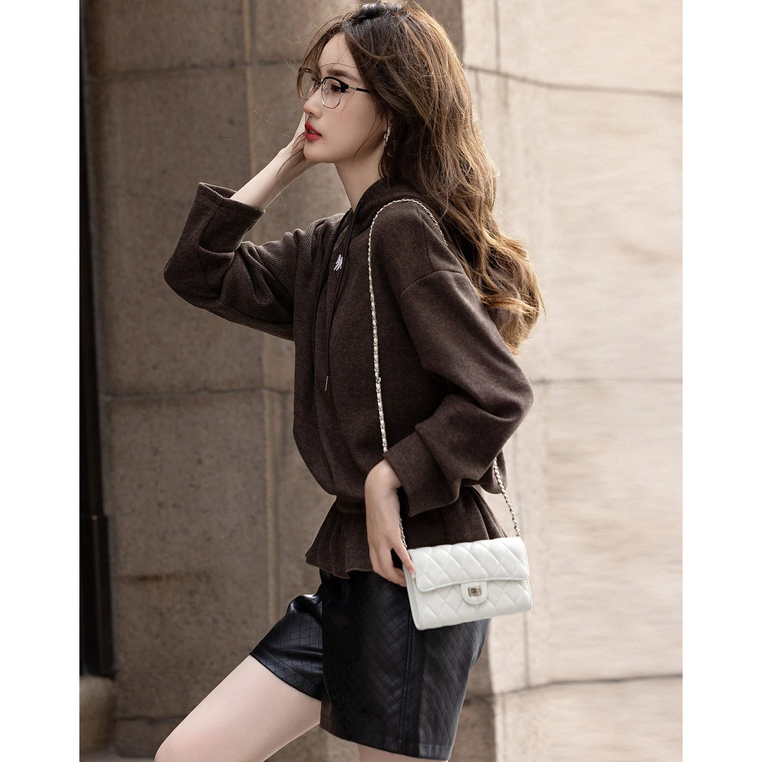 德玛纳｜【口碑减龄】秋休闲连帽宽松藏肉字母绣花荷叶边下摆舒适