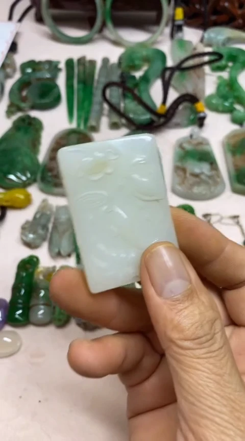 【闪购商品】直播间的实时画面118