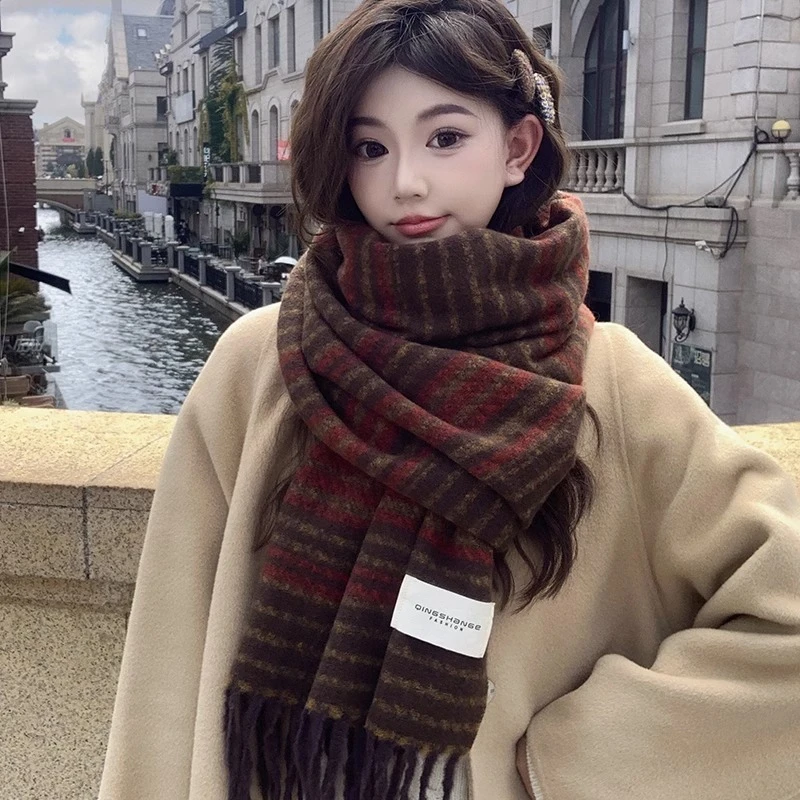 秋冬围巾新款条纹加厚复古仿羊绒流苏高级感时尚百搭保暖气质披肩