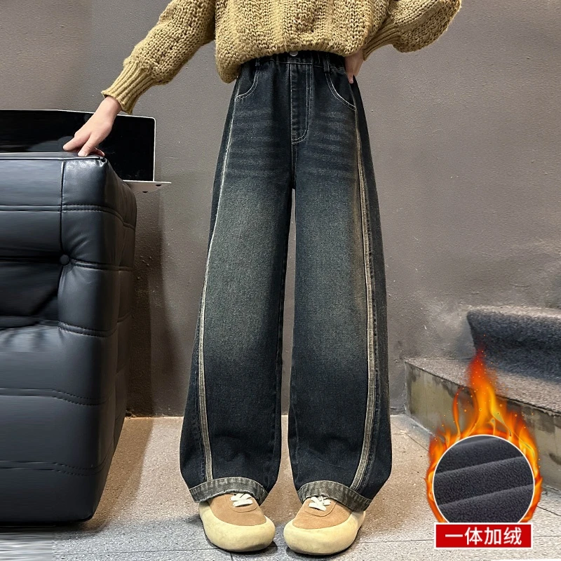女童拼条牛仔弯刀裤秋冬加绒裤子2024新款潮中大童直筒阔腿裤窄版