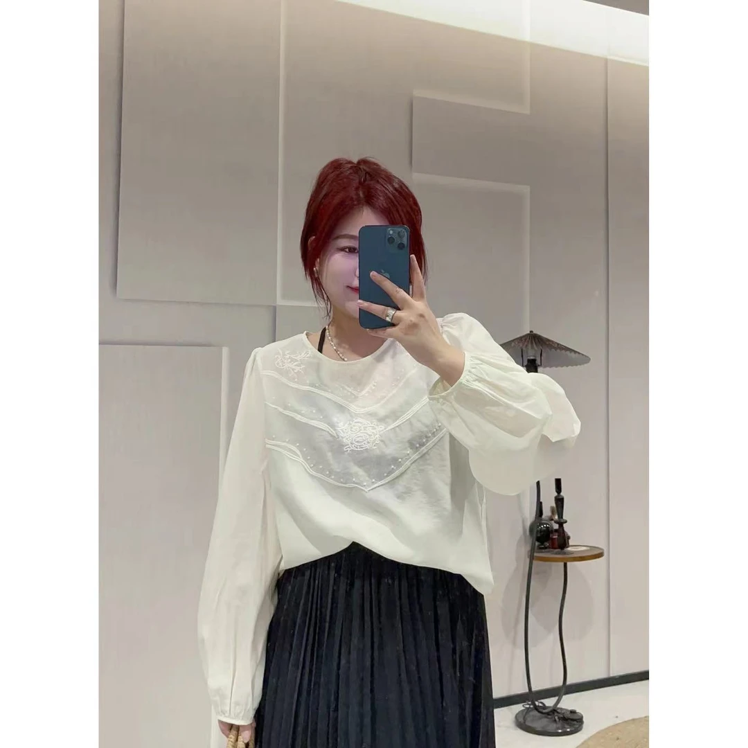 晶咕【秋日私语】法式圆领刺绣钩花衬衫上衣