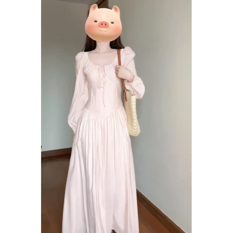 2025秋季新款法式气质方领粉丝收腰连衣裙女长袖温柔风初恋长裙