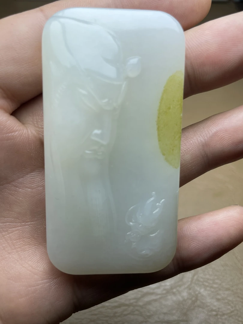 新疆和田玉关公牌背面无事牌羊脂白肉市面上乘佳品