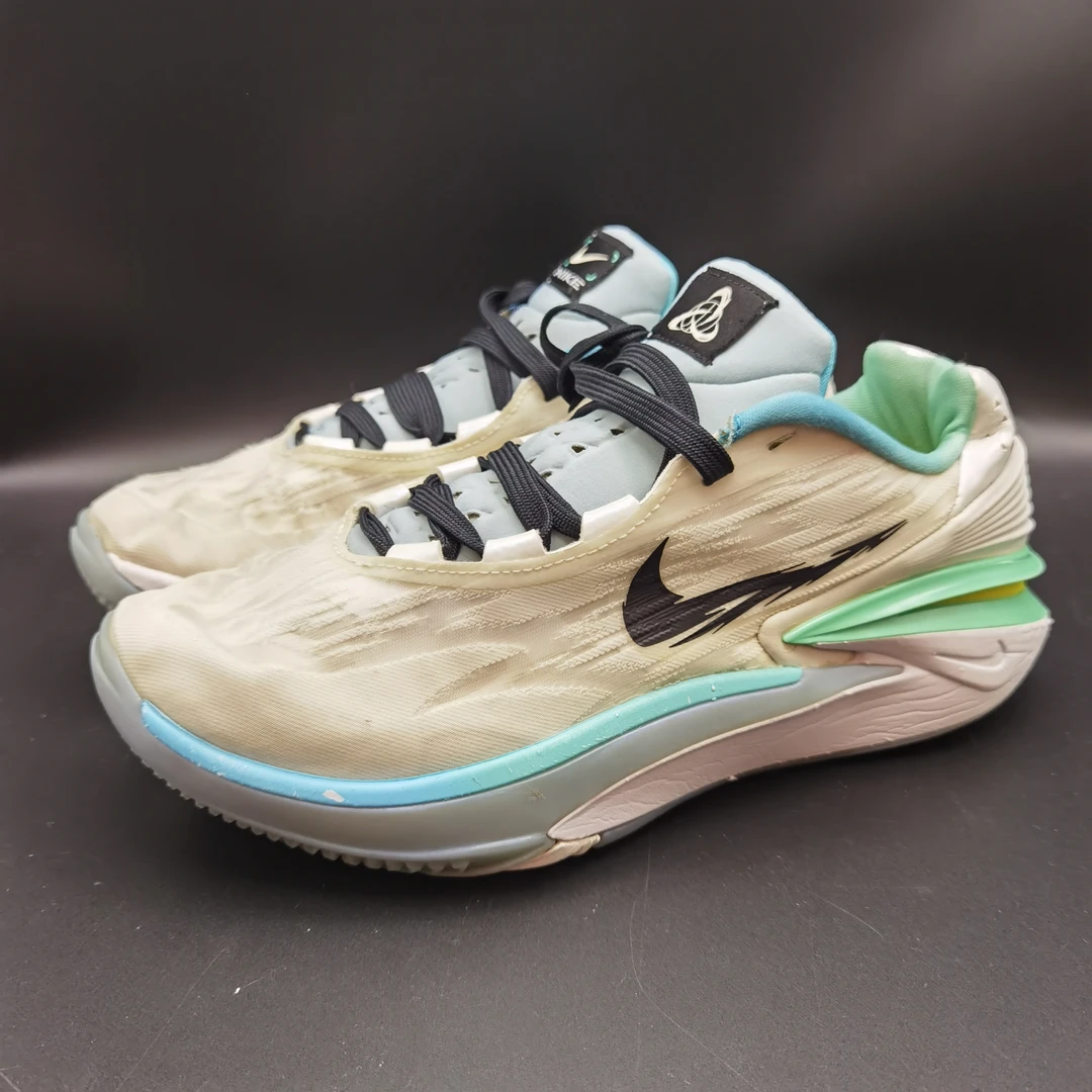 42码 Nike GT CUT2 白绿 二手篮球鞋无原盒 左脚气压不足 公价919