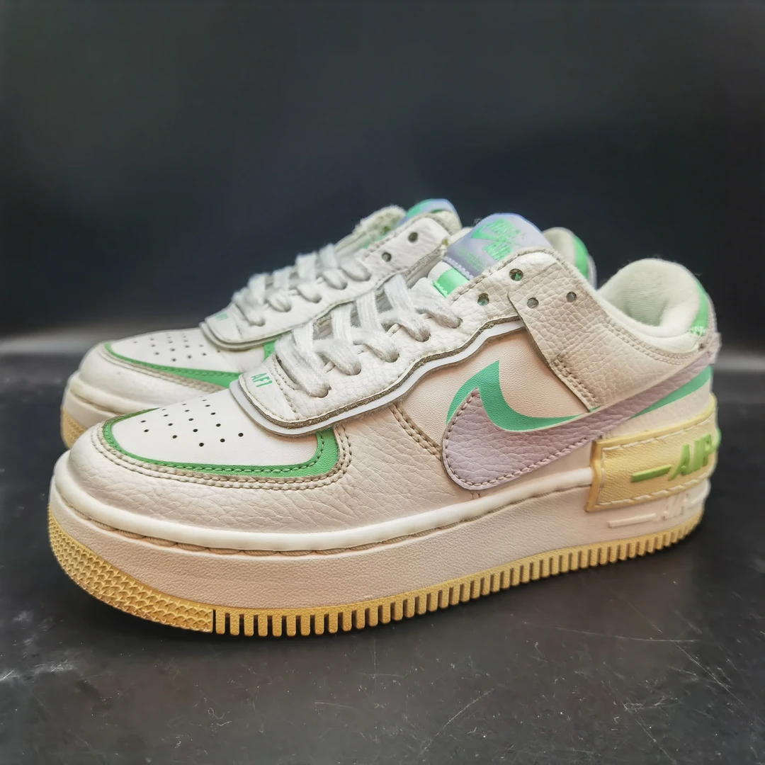 35.5码 Nike AF1 马卡龙紫 二手球鞋无原盒 鞋帮磨损参考详情图