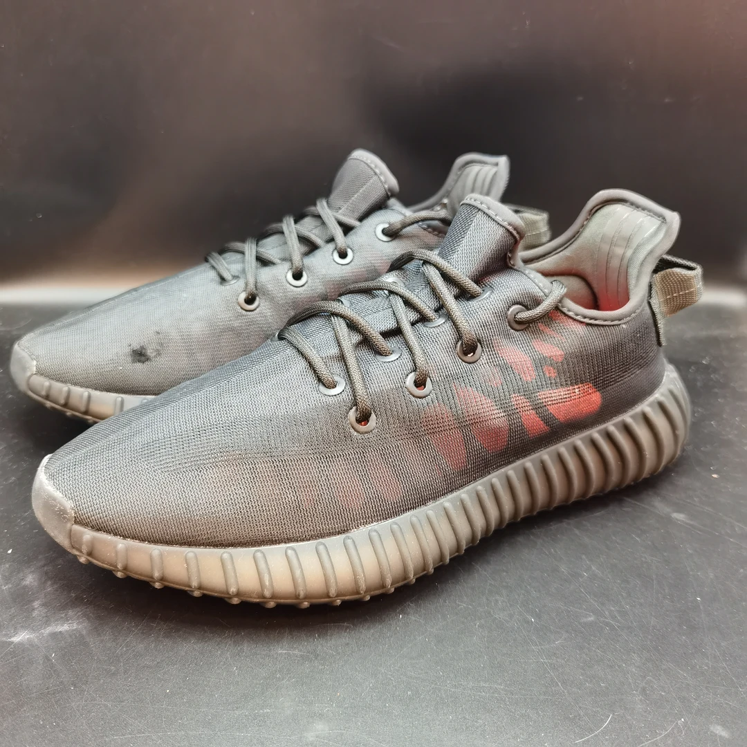 40.5码 Adidas yeezy350v2 煤渣 二手球鞋无原盒 偏小 参考详情图
