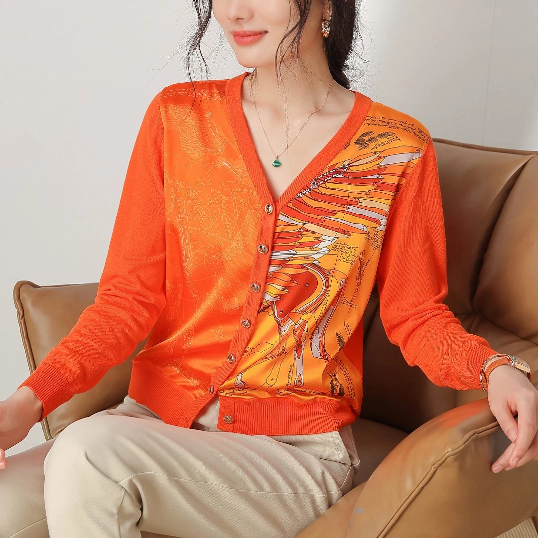 【2025春季新款】宽松22301桑蚕丝拼接时尚橙色百搭气质印花v领开衫