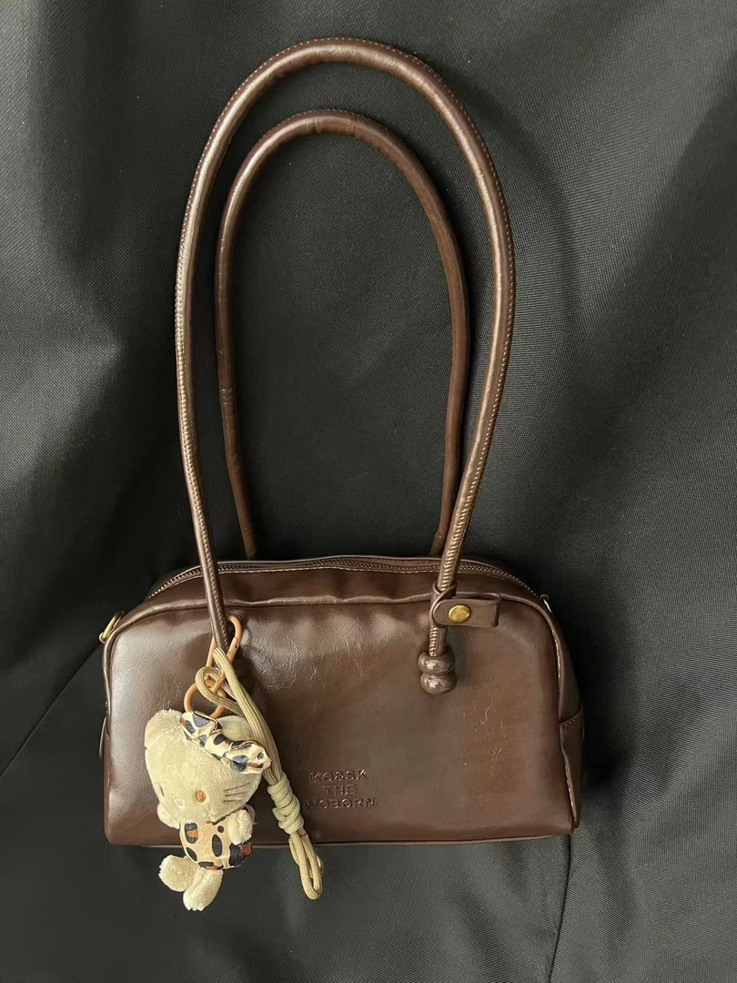 【带挂件】秋冬轻奢大号保龄球高颜值手提单肩斜挎休闲时尚女包8767