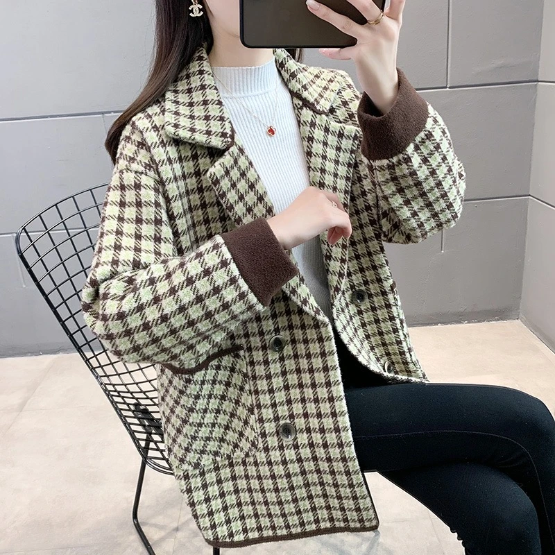 西装领格子毛呢外套女春秋款2025新款洋气爆款休闲小香风加厚大衣