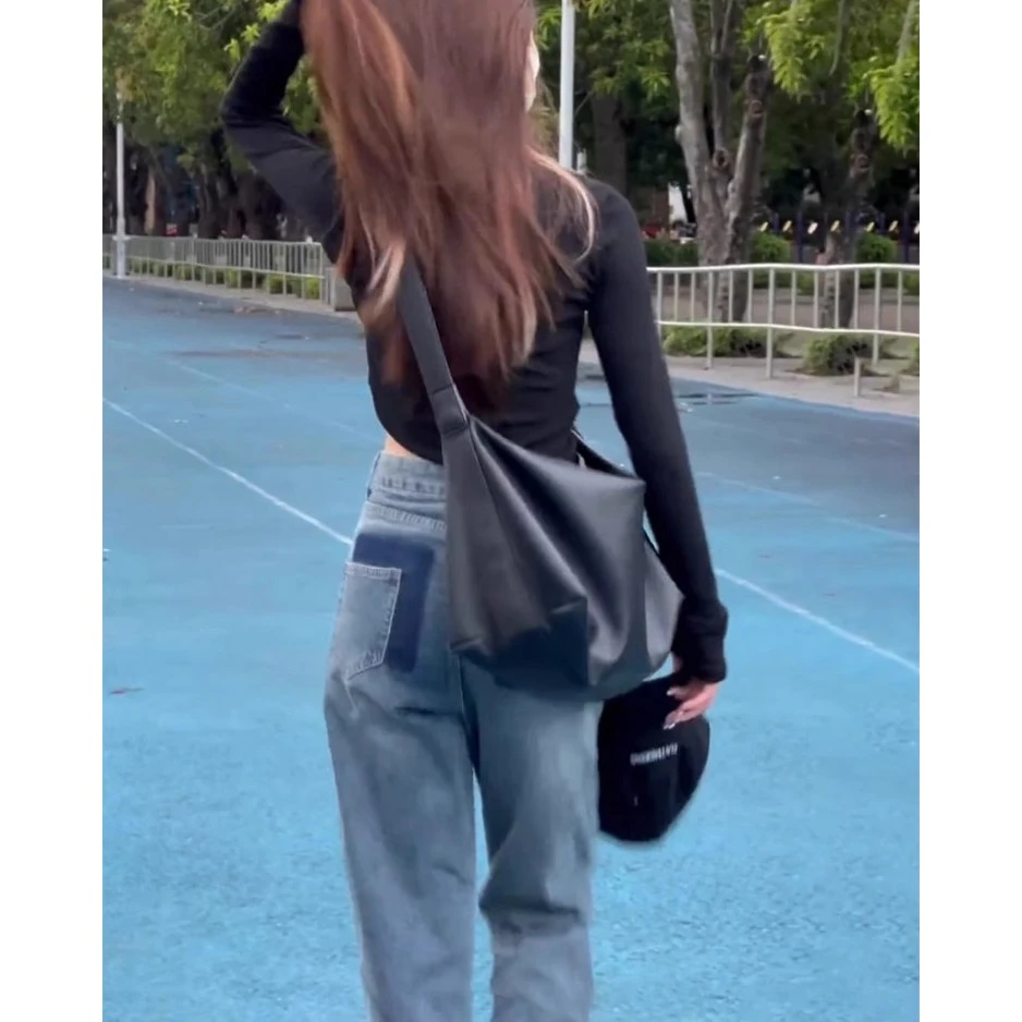 2025新款宽带斜挎包女秋夏季大学单肩高级感通勤大容量软皮托特包