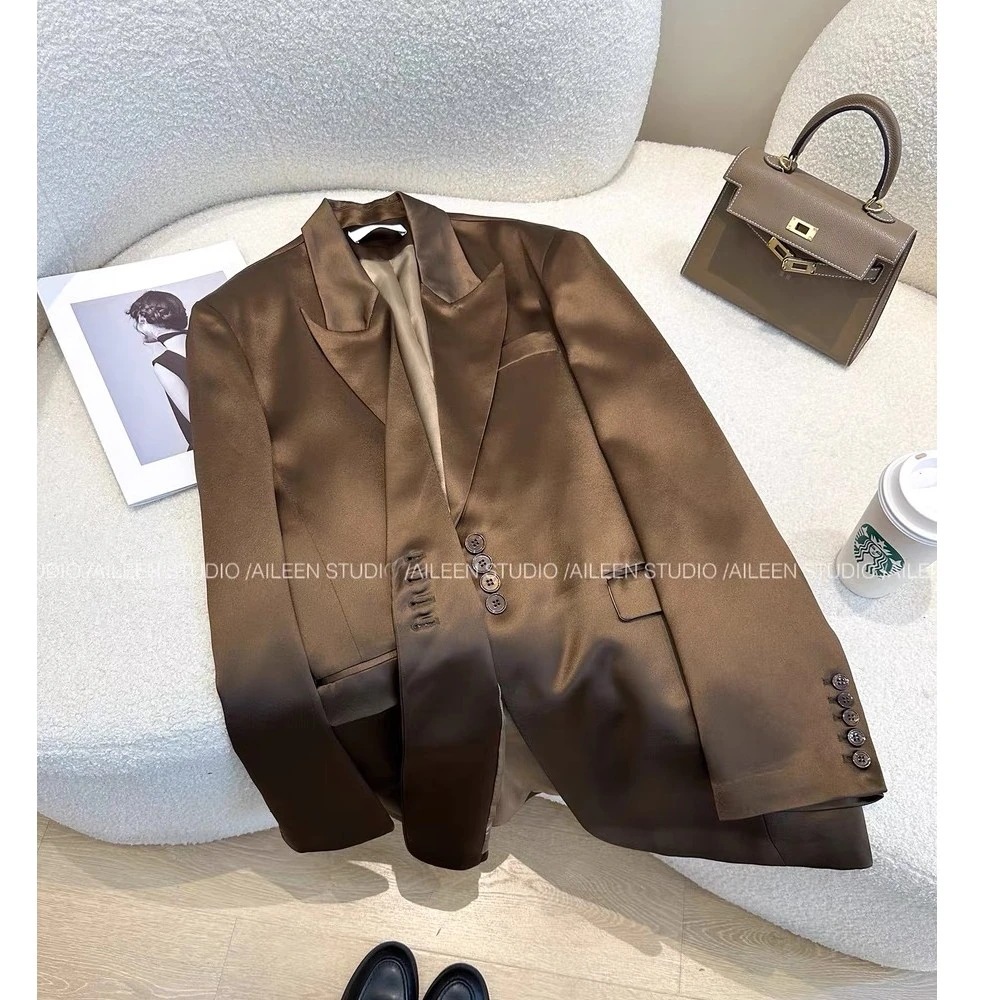 西装外套女时尚2023秋装新款设计感小众高级感亮光气质西服上衣潮