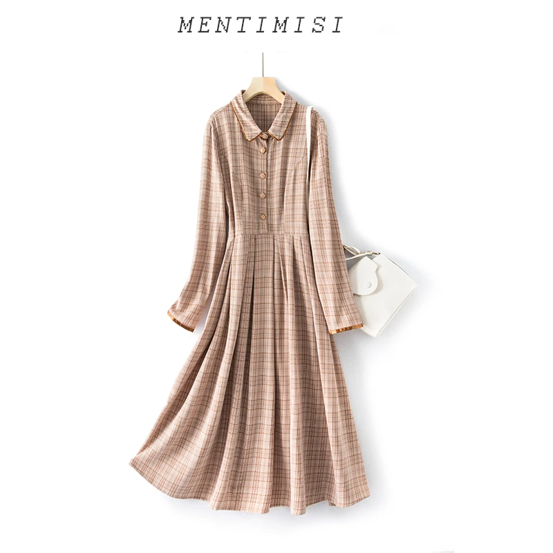 春装连衣裙新款女装2024小香风长袖高腰A字裙大码显瘦格子中长裙