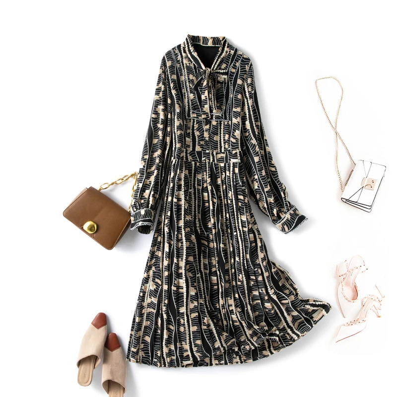 胖mm大码女装2023春装新气质韩版蝴蝶结雪纺连衣裙修身印花长裙子