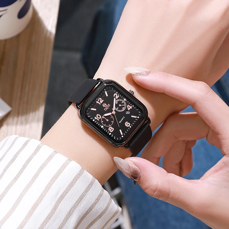 新款百搭方形情侣手表女士女款个性高级感气质轻奢小众时尚腕表