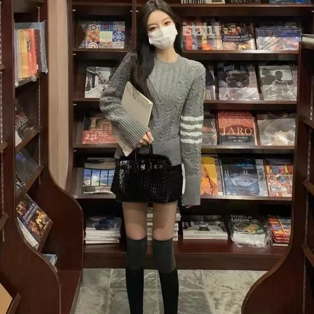 全新未使用 THOMBROWNE /罗纹四条纹针织圆领套衫/公价8150/42码